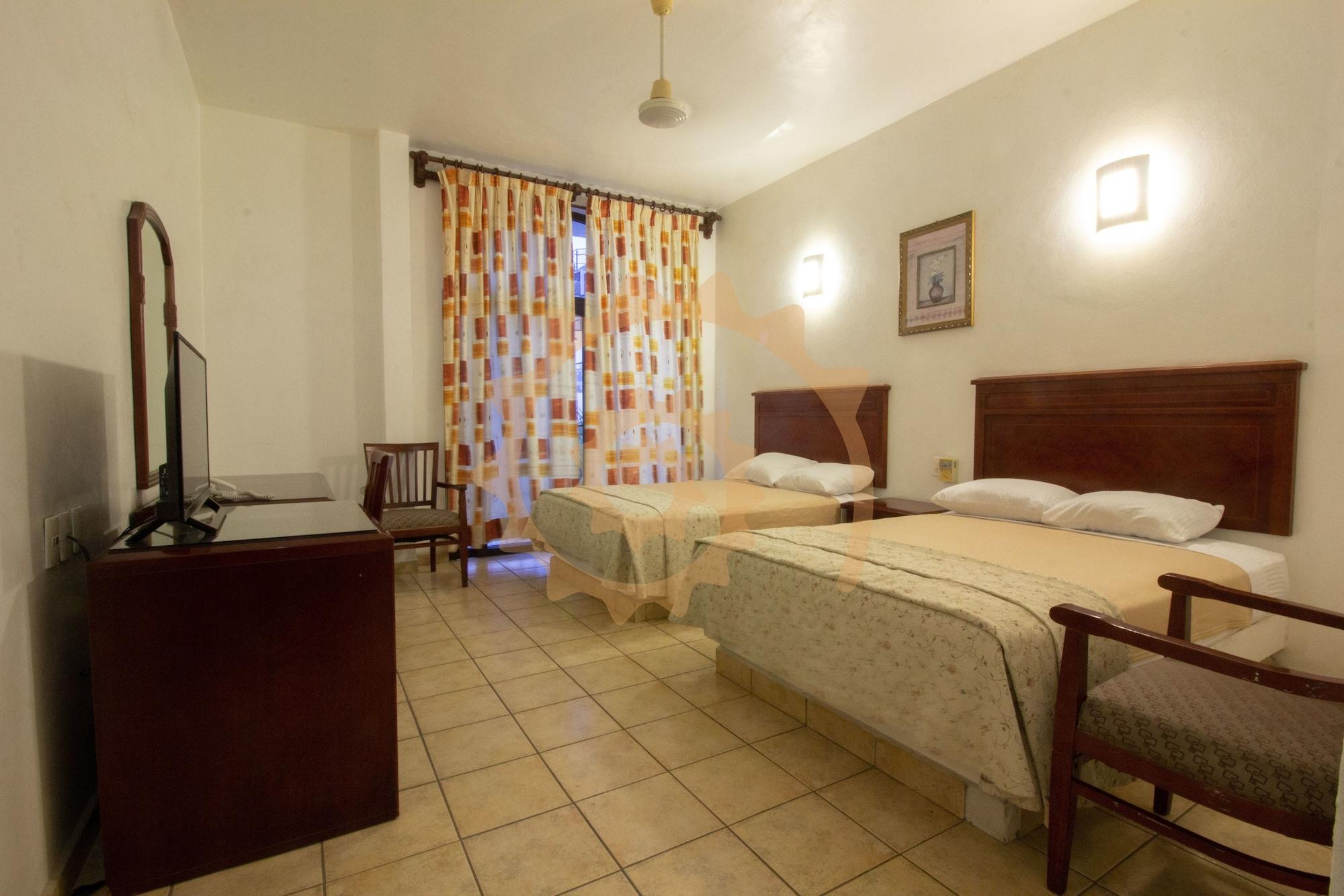 Hotel Caracol Plaza Пуерто-Ескондідо Екстер'єр фото